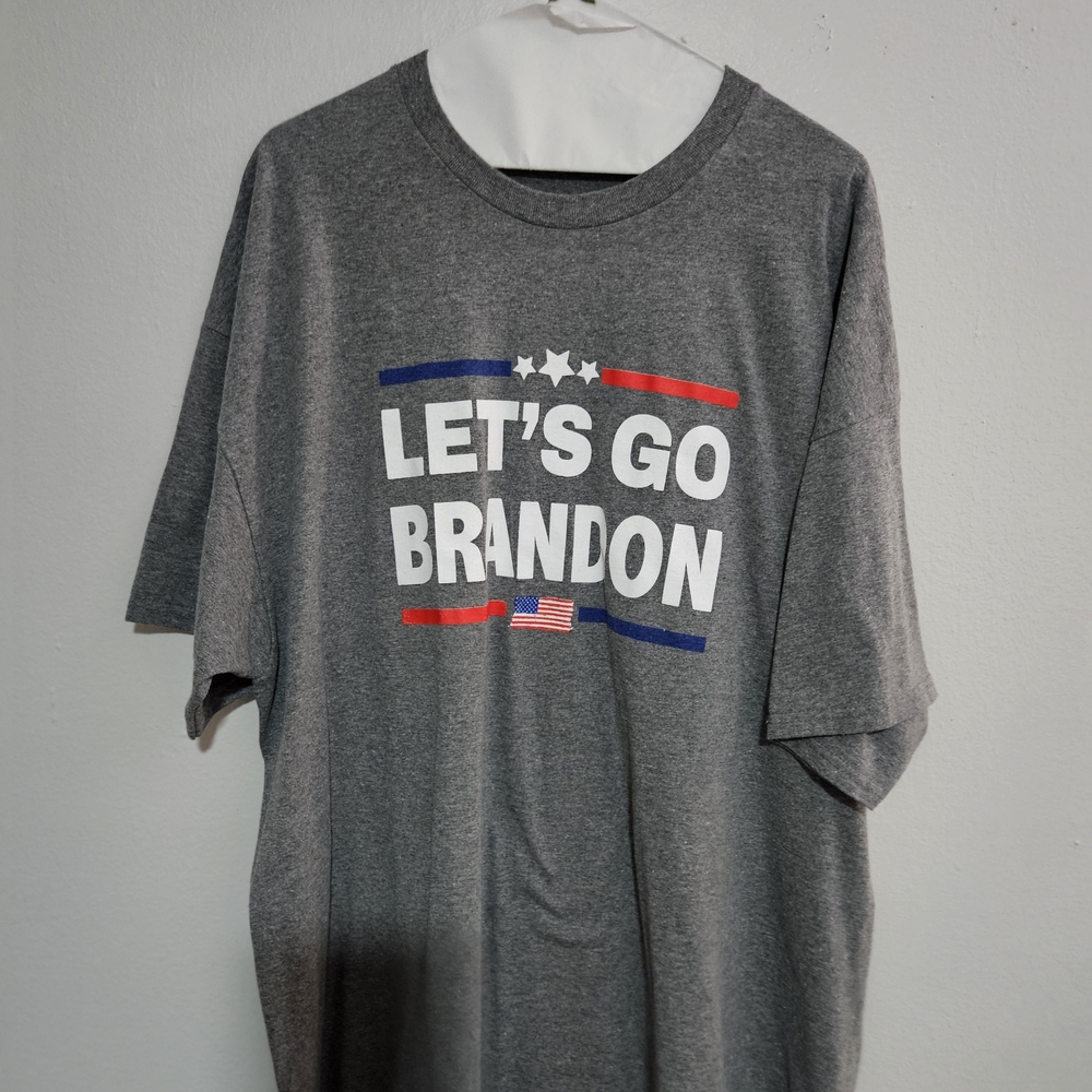 Gildan Gray Short-Sleeve Graphic Tee with Red & Blue Accents